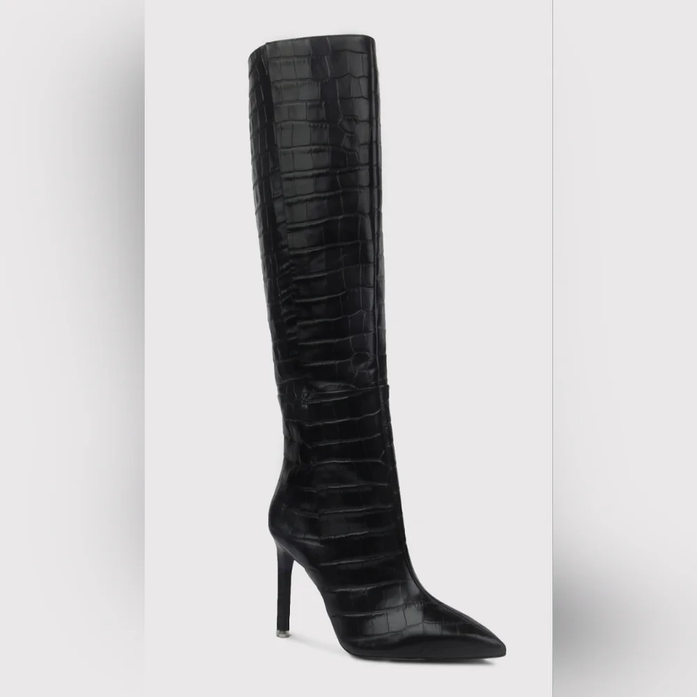 NWOT Black Suede Studio Taylor Boots - Picture 2 of 16